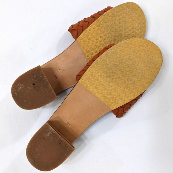 Liberte Santorini Woven Mule - Picture 5 of 9